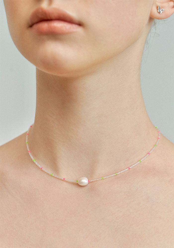 Vivid Beads Pearl Necklace