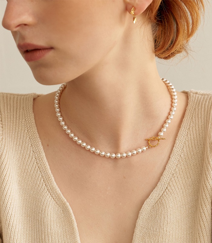 Dot Toggle Pearl Necklace (2color)