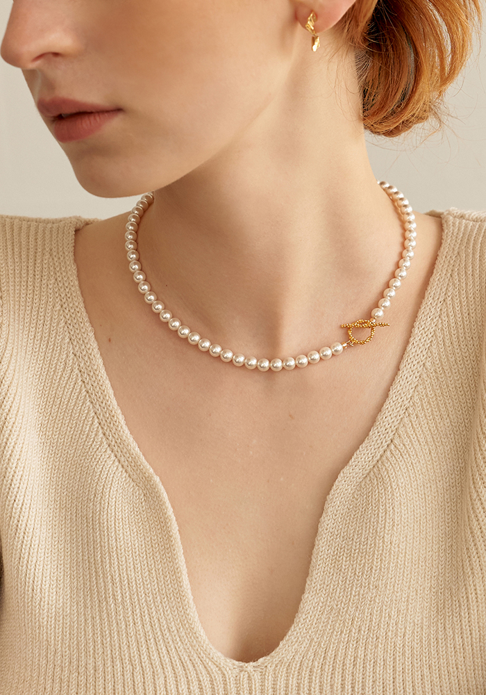 Dot Toggle Pearl Necklace (2color)